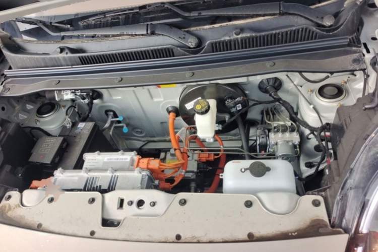Used Wuling Hongguang MINIEV 2025 Four-Door Version Advanced Edition Interior 7