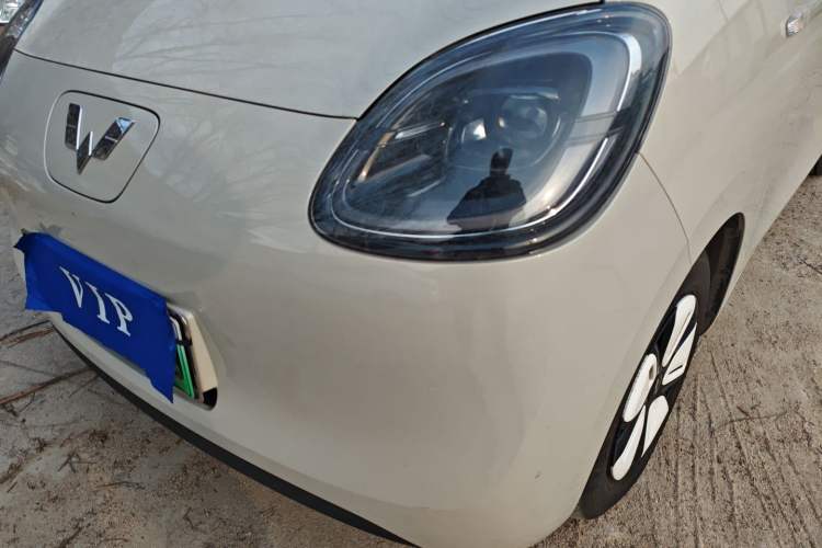 Used Wuling Hongguang MINIEV 2025 Four-Door Version Advanced Edition Left Front Headlight