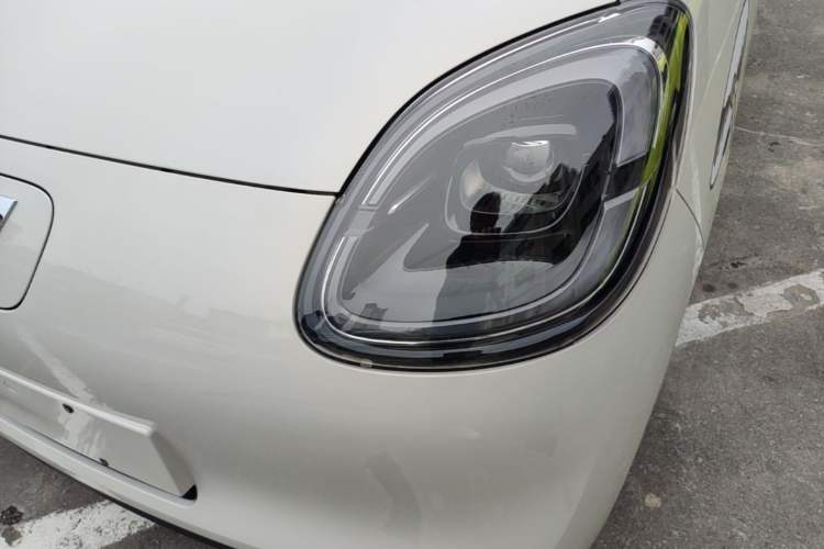 Used Wuling Hongguang MINIEV 2025 Four-Door Version Zhenxiang+ Edition Left Front Headlight