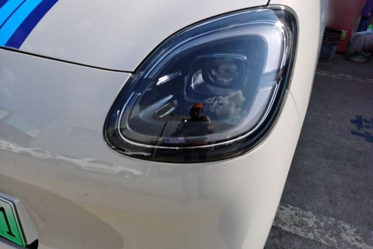 Used Wuling Hongguang MINIEV 2025 Four-Door Version Advanced Edition Left Front Headlight
