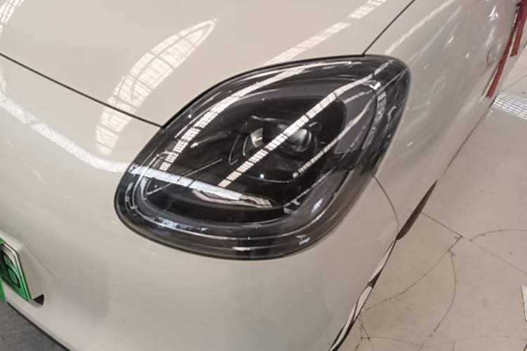 Used Wuling Hongguang MINIEV 2025 Four-Door Version Advanced Edition Left Front Headlight