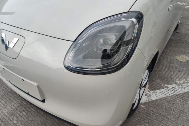 Used Wuling Hongguang MINIEV 2025 Four-Door Version Advanced Edition Left Front Headlight