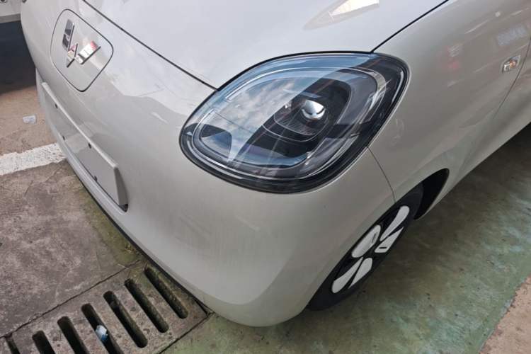 Used Wuling Hongguang MINIEV 2025 Four-Door Version Advanced Edition Left Front Headlight