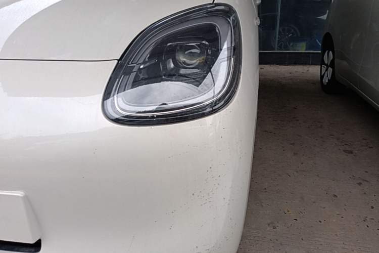 Used Wuling Hongguang MINIEV 2025 Four-Door Version Advanced Edition Left Front Headlight
