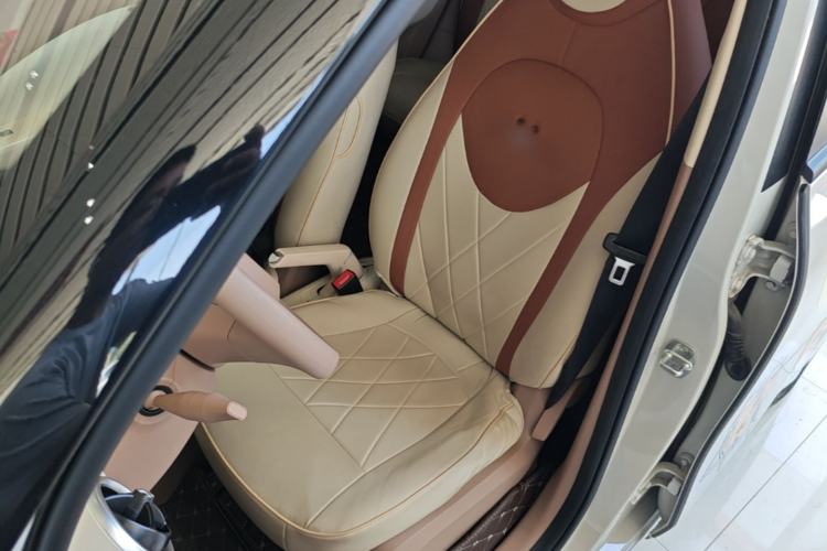 Used Wuling Hongguang MINIEV 2025 Four-Door Version Advanced Edition Left Front Seat