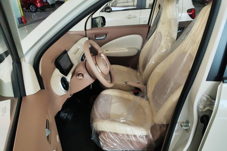 Used Wuling Hongguang MINIEV 2025 Four-Door Version Advanced Edition Left Front Seat