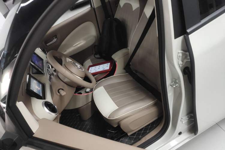 Used Wuling Hongguang MINIEV 2025 Four-Door Version Zhenxiang+ Edition Left Front Seat