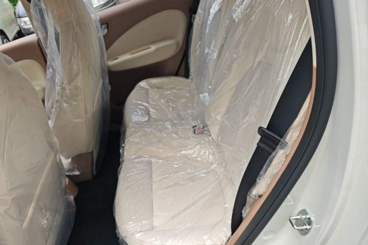 Used Wuling Hongguang MINIEV 2025 Four-Door Version Advanced Edition Left Rear Seat