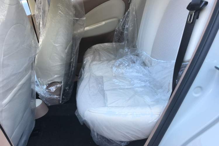 Used Wuling Hongguang MINIEV 2025 Four-Door Version Advanced Edition Left Rear Seat