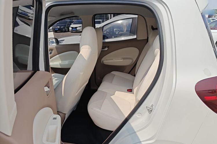 Used Wuling Hongguang MINIEV 2025 Four-Door Version Premium Edition Left Rear Seat