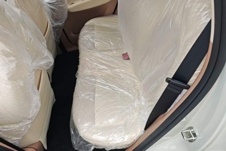 Used Wuling Hongguang MINIEV 2025 Four-Door Version Advanced Edition Left Rear Seat