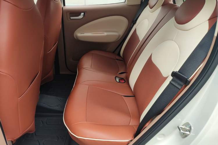 Used Wuling Hongguang MINIEV 2025 Four-Door Version Advanced Edition Left Rear Seat
