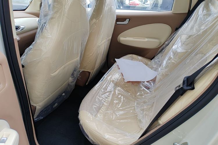 Used Wuling Hongguang MINIEV 2025 Four-Door Version Advanced Edition Left Rear Seat