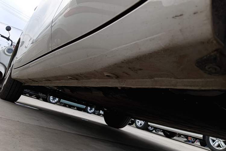 Used Wuling Hongguang MINIEV 2025 Four-Door Version Advanced Edition Left Side Sill