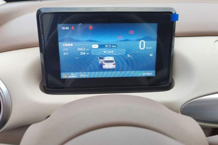 Used Wuling Hongguang MINIEV 2025 Four-Door Version Advanced Edition Odometer Close Up