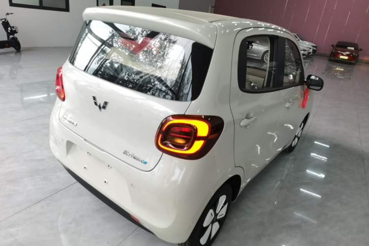 Used Wuling Hongguang MINIEV 2025 Four-Door Version Advanced Edition Rear Right 45 Deg