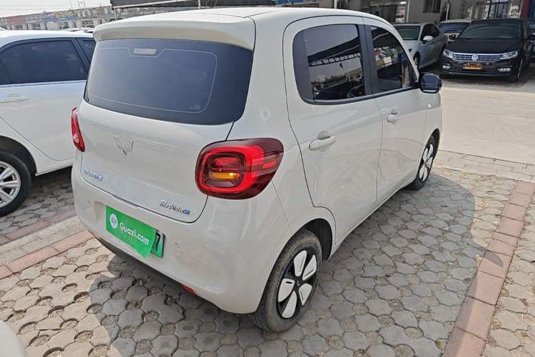 Used Wuling Hongguang MINIEV 2025 Four-Door Version Premium Edition Rear Right 45 Deg