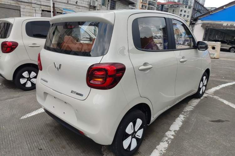 Used Wuling Hongguang MINIEV 2025 Four-Door Version Advanced Edition Rear Right 45 Deg