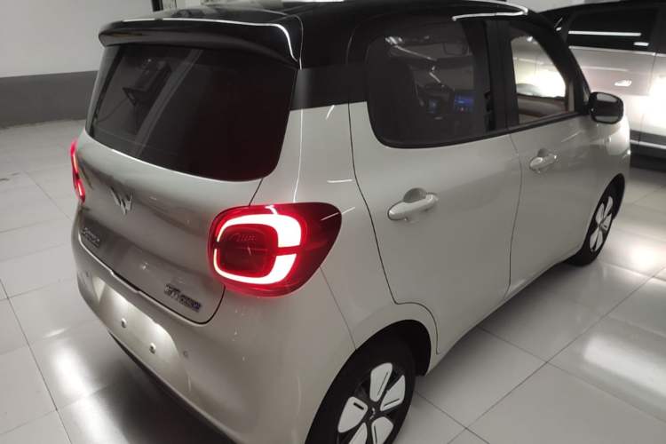 Used Wuling Hongguang MINIEV 2025 Four-Door Version Zhenxiang+ Edition Rear Right 45 Deg