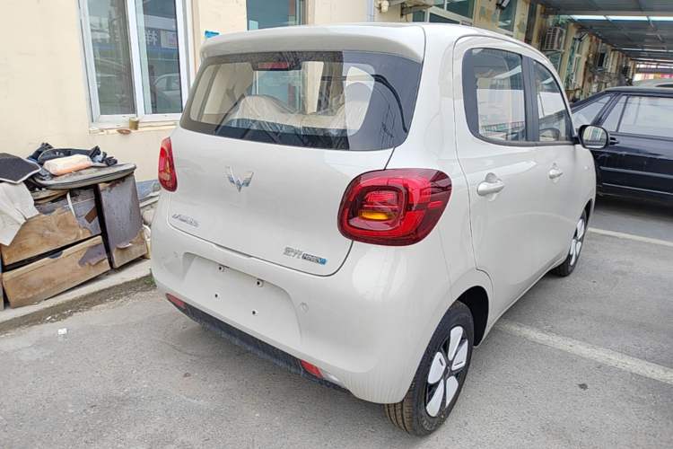 Used Wuling Hongguang MINIEV 2025 Four-Door Version Advanced Edition Rear Right 45 Deg
