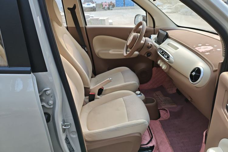 Used Wuling Hongguang MINIEV 2025 Four-Door Version Advanced Edition Right Front Seat