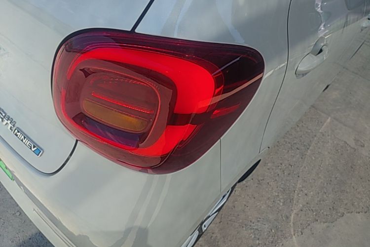 Used Wuling Hongguang MINIEV 2025 Four-Door Version Zhenxiang+ Edition Right Rear Taillight