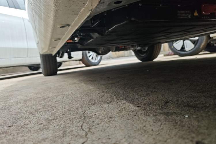 Used Wuling Hongguang MINIEV 2025 Four-Door Version Advanced Edition Right Side Sill