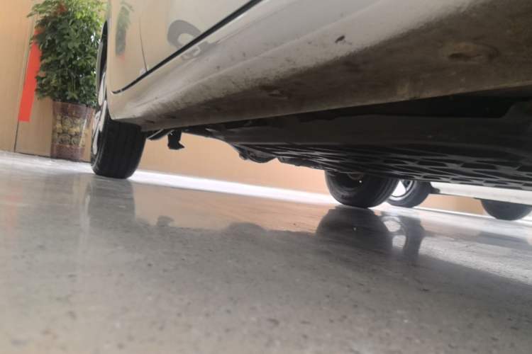 Used Wuling Hongguang MINIEV 2025 Four-Door Version Advanced Edition Right Side Sill