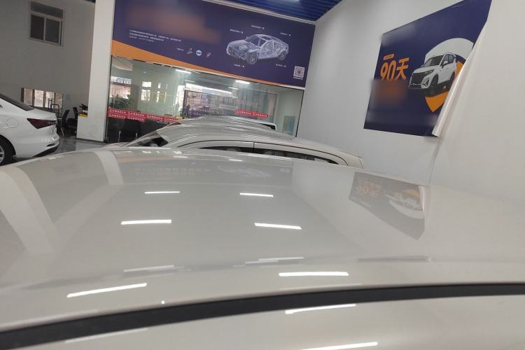 Used Wuling Hongguang MINIEV 2025 Four-Door Version Advanced Edition Roof