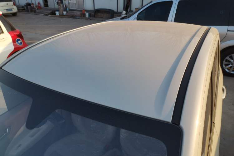 Used Wuling Hongguang MINIEV 2025 Four-Door Version Advanced Edition Roof