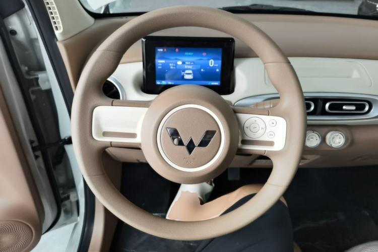 Used Wuling Hongguang MINIEV 2025 Four-Door Version Advanced Edition Steering Wheel