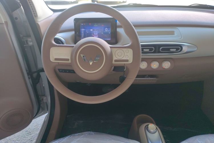 Used Wuling Hongguang MINIEV 2025 Four-Door Version Advanced Edition Steering Wheel