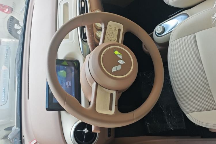 Used Wuling Hongguang MINIEV 2025 Four-Door Version Advanced Edition Steering Wheel