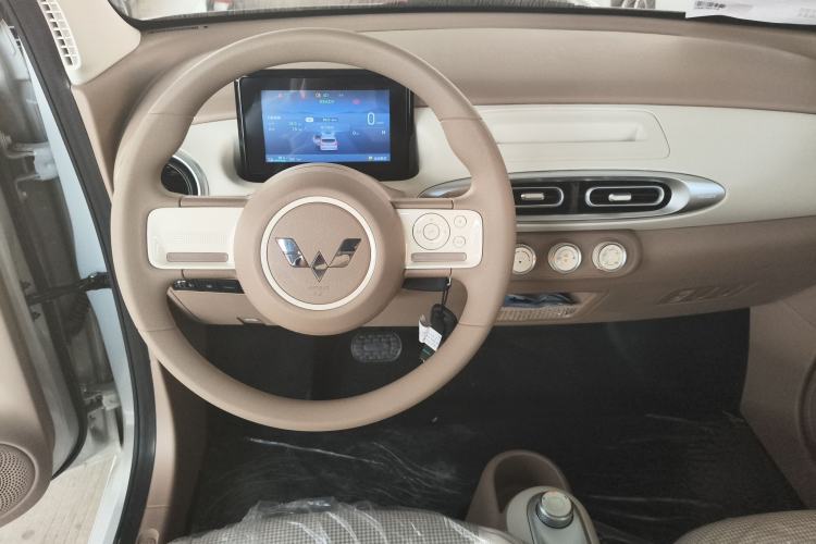 Used Wuling Hongguang MINIEV 2025 Four-Door Version Advanced Edition Steering Wheel