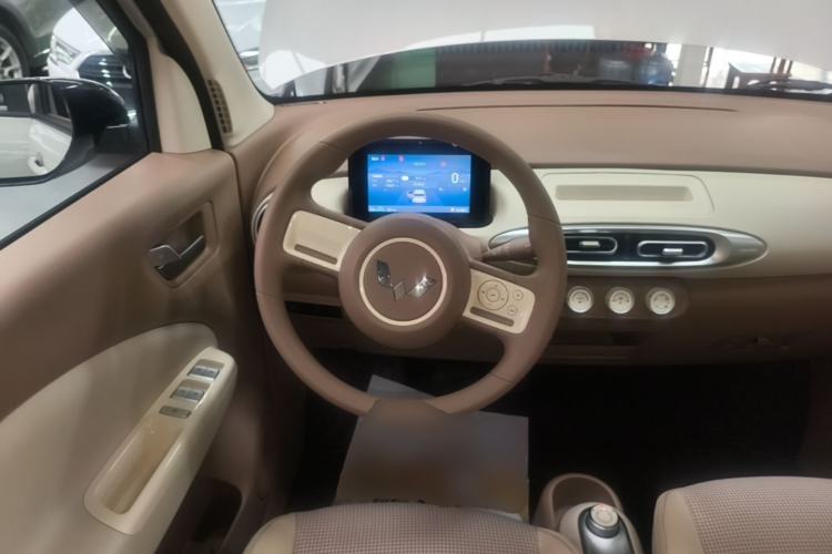 Used Wuling Hongguang MINIEV 2025 Four-Door Version Advanced Edition Steering Wheel