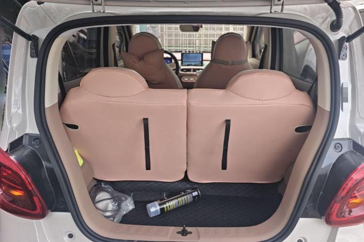 Used Wuling Hongguang MINIEV 2025 Four-Door Version Advanced Edition Trunk
