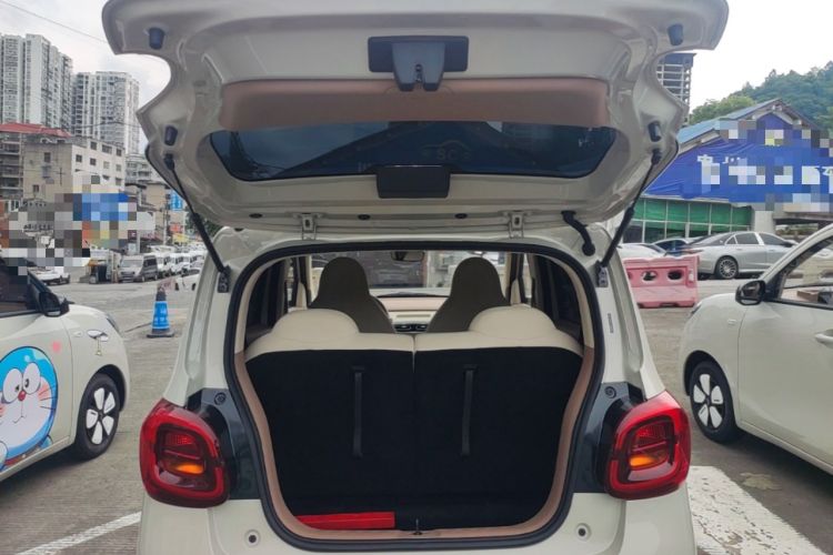 Used Wuling Hongguang MINIEV 2025 Four-Door Version Advanced Edition Trunk