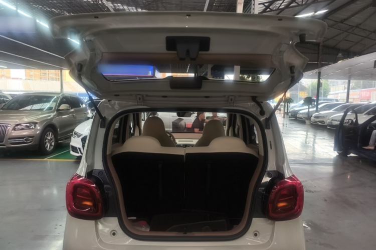 Used Wuling Hongguang MINIEV 2025 Four-Door Version Advanced Edition Trunk