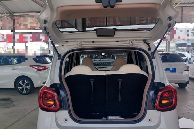 Used Wuling Hongguang MINIEV 2025 Four-Door Version Advanced Edition Trunk
