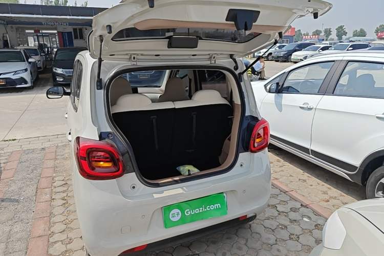Used Wuling Hongguang MINIEV 2025 Four-Door Version Premium Edition Trunk