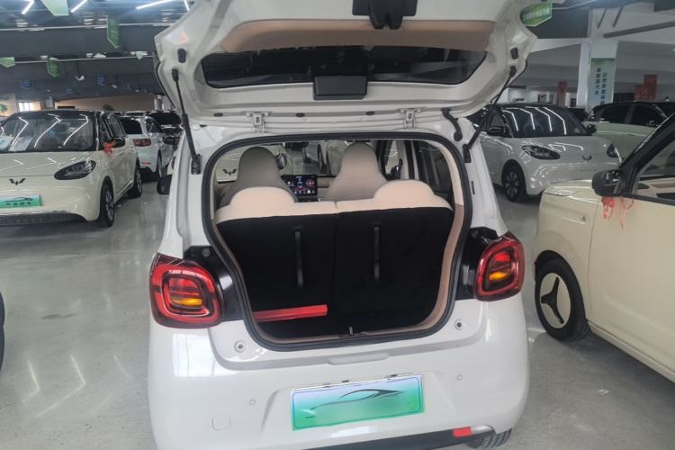Used Wuling Hongguang MINIEV 2025 Four-Door Version Advanced Edition Trunk