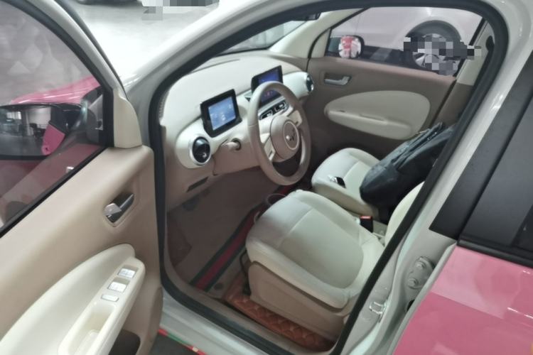 Used Wuling Hongguang MINIEV 2025 Four-Door Version Premium Edition Driver Seat