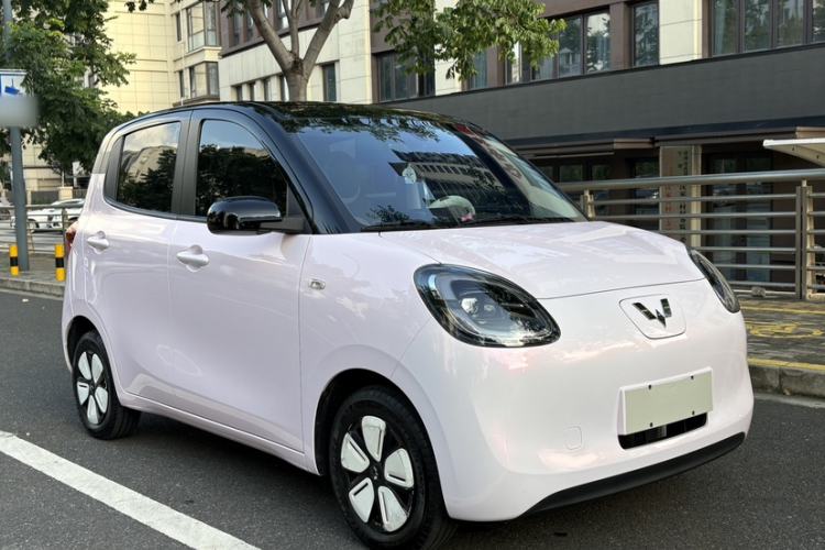 Used Wuling Hongguang MINIEV 2025 Four-Door Version Zhenxiang+ Edition Exterior 2