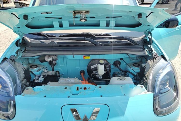 Used Wuling Hongguang MINIEV 2025 Four-Door Version Advanced Edition Engine Bay