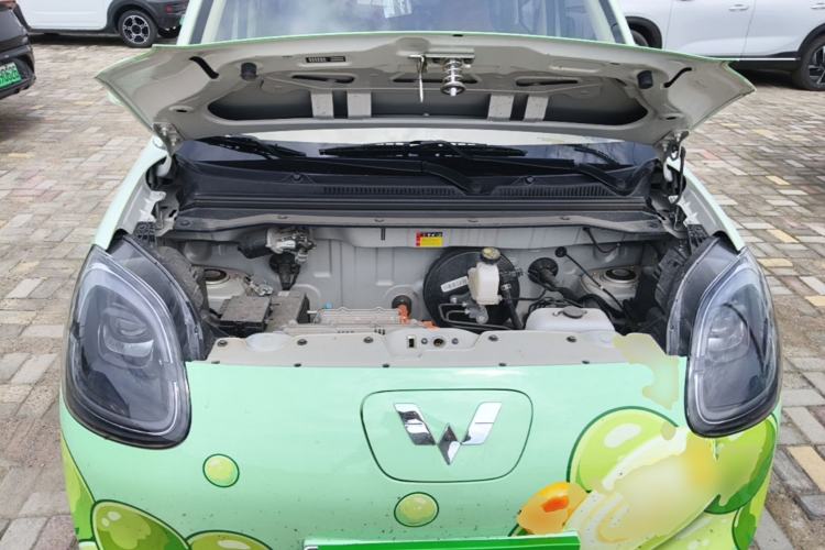 Used Wuling Hongguang MINIEV 2025 Four-Door Version Premium Edition Engine Bay