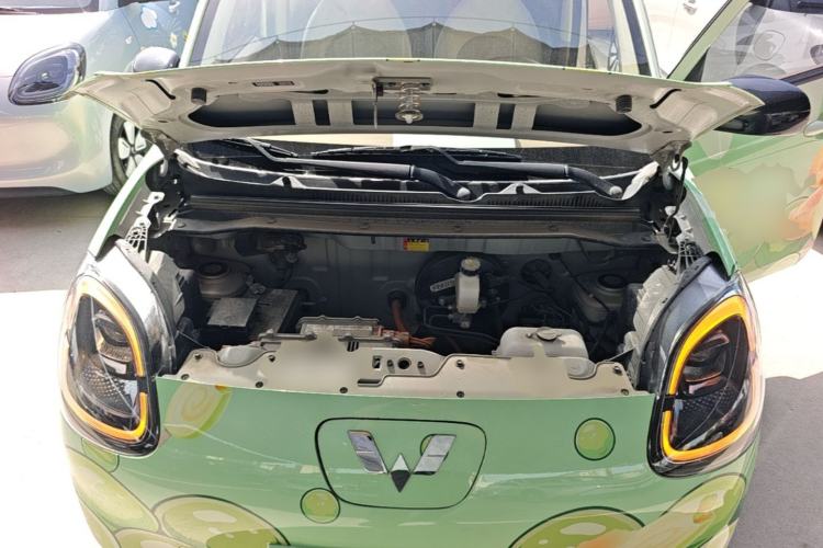 Used Wuling Hongguang MINIEV 2025 Four-Door Version Premium Edition Engine Bay