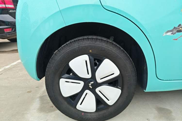 Used Wuling Hongguang MINIEV 2025 Four-Door Version Premium Edition Exterior 5