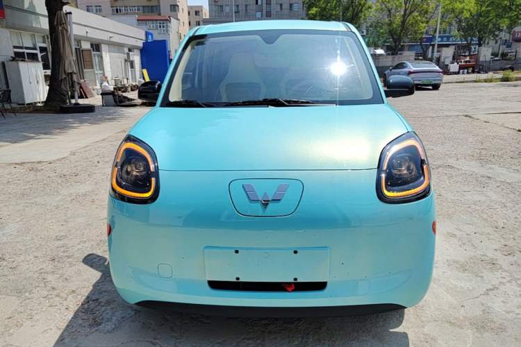 Used Wuling Hongguang MINIEV 2025 Four-Door Version Advanced Edition Front