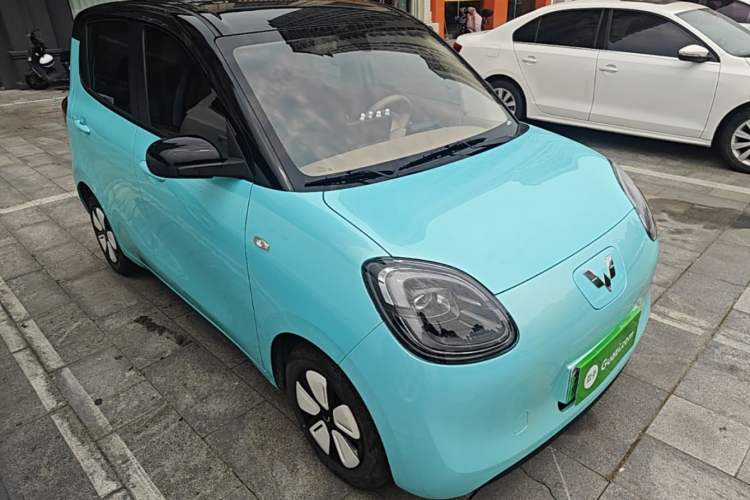Used Wuling Hongguang MINIEV 2025 Four-Door Version Advanced Edition Front Right 45 Deg