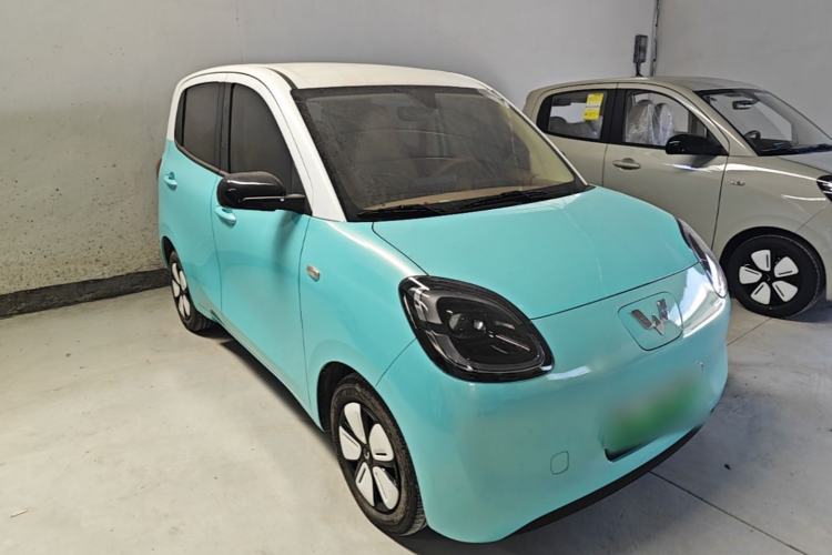 Used Wuling Hongguang MINIEV 2025 Four-Door Version Premium Edition Front Right 45 Deg